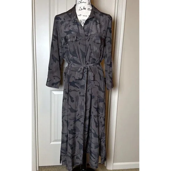 L Agence Button Front 3/4 Sleeve Abstract Silk Dress Purple Size M Designer Luxe - Picture 1 of 16